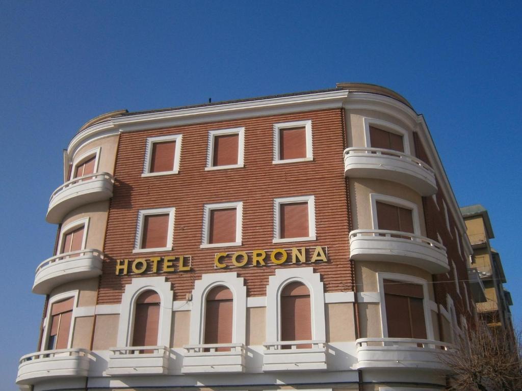 Hotel Corona Термолі Екстер'єр фото